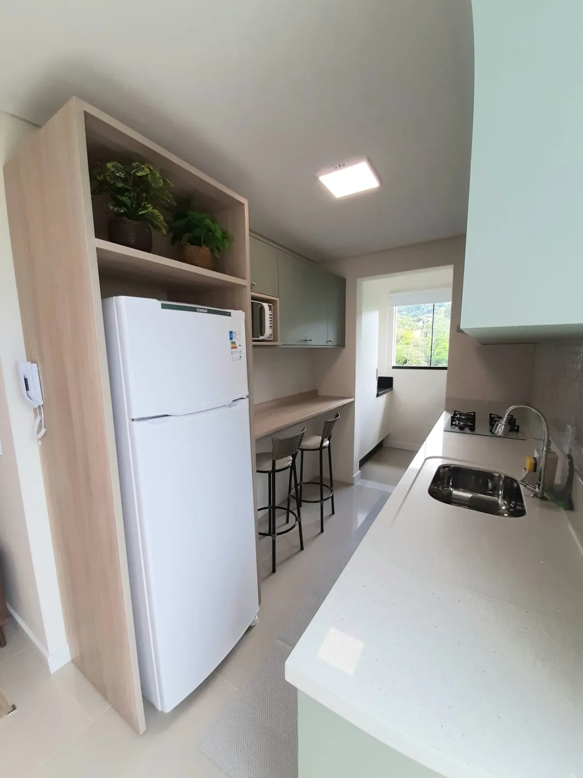 Apartamento Mobiliado e Decorado no Centro de Pomerode  Porteira Fechada — foto 7