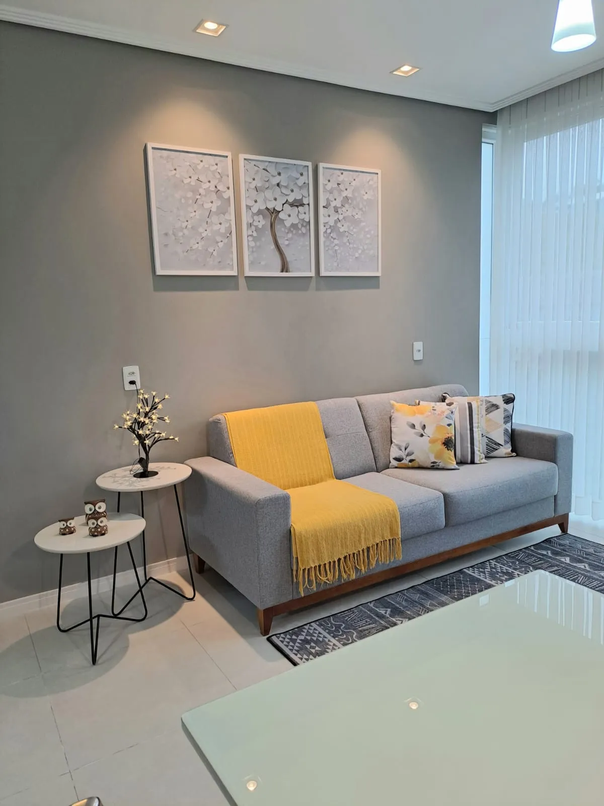 Apartamento 100% Mobiliado à Venda no Centro de Pomerode  Porteira Fechada | 2 Vagas de garagem — foto 3