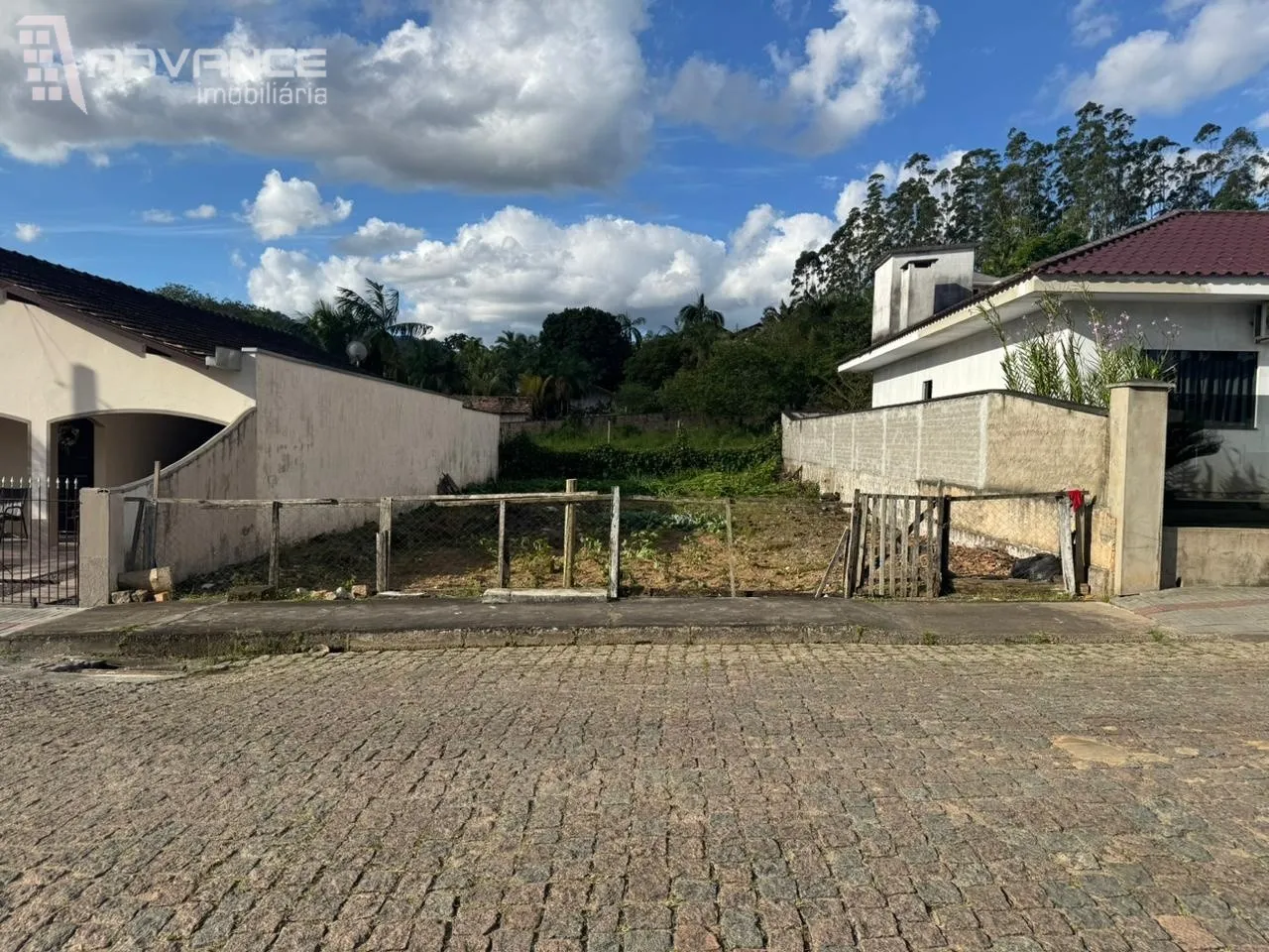 VENDE | Terreno no Centro de Rodeio - foto 1
