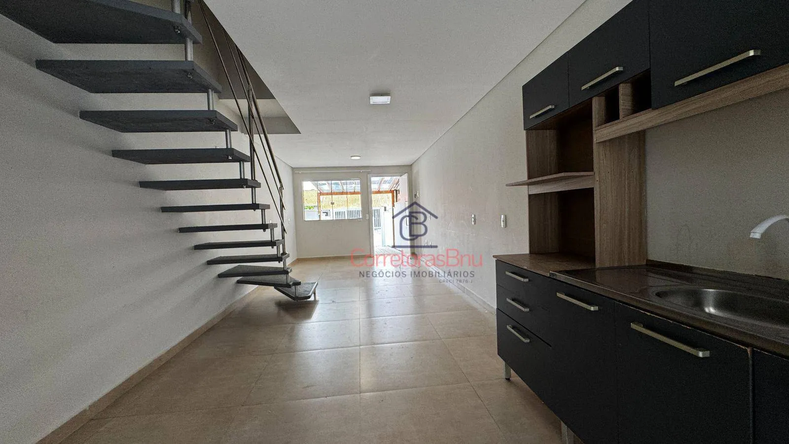 Sobrado com 2 dormitórios à venda, 77 m por R$ 430.000,00 - Velha Central - Blumenau/SC - foto 1