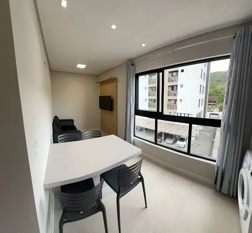 Apartamento com 1 dormitório para alugar, 32 m por R$ 2.695,00/ano - Boa Vista - Blumenau/SC — foto 2