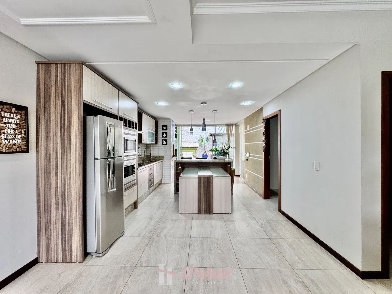 Casa Alto Padrão com 218,54 m privativa, equipada, área de festas com churrasqueira e piscina, no bairro da Velha em Blumenau-SC — foto 2