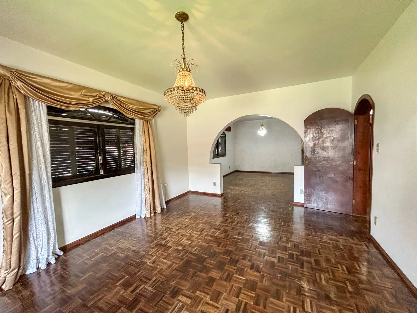 Casa com 6 Dormitórios e Amplo Terreno Proximo ao Zoo de Pomerode — foto 4