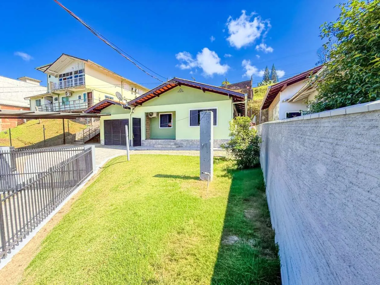 Casa para Venda em Blumenau, Garcia, 3 dormitórios, 2 banheiros, 2 vagas — foto 2