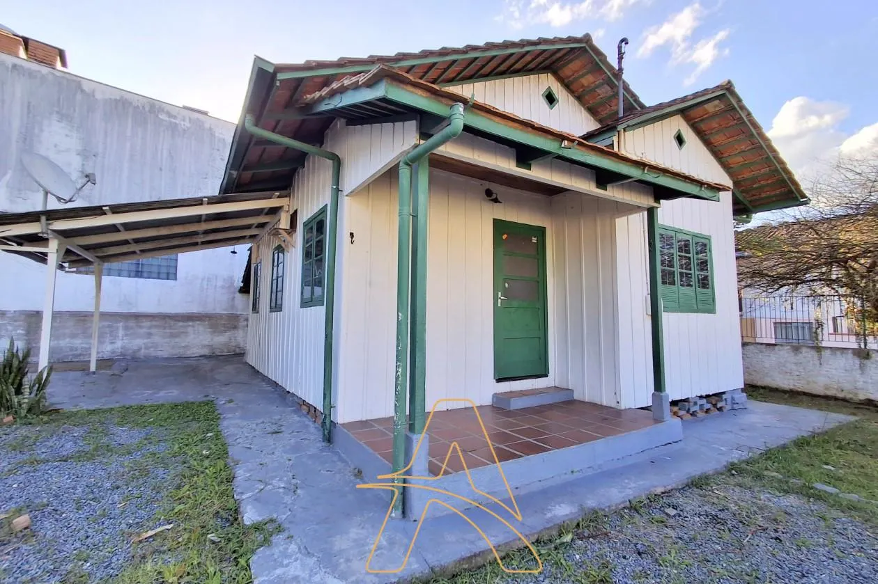 Casa Mista com 2 Dormitórios á Venda no Bairro Água Verde — foto 4