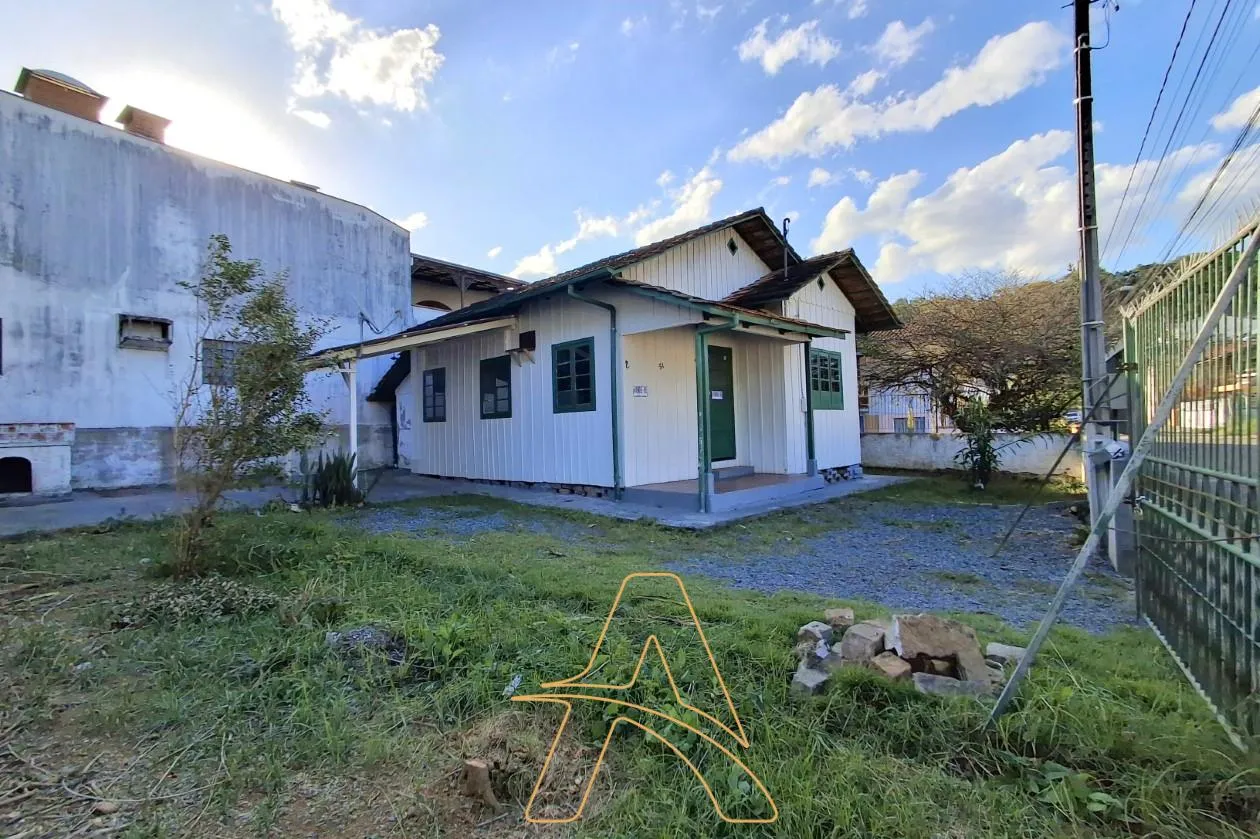 Casa Mista com 2 Dormitórios á Venda no Bairro Água Verde — foto 6