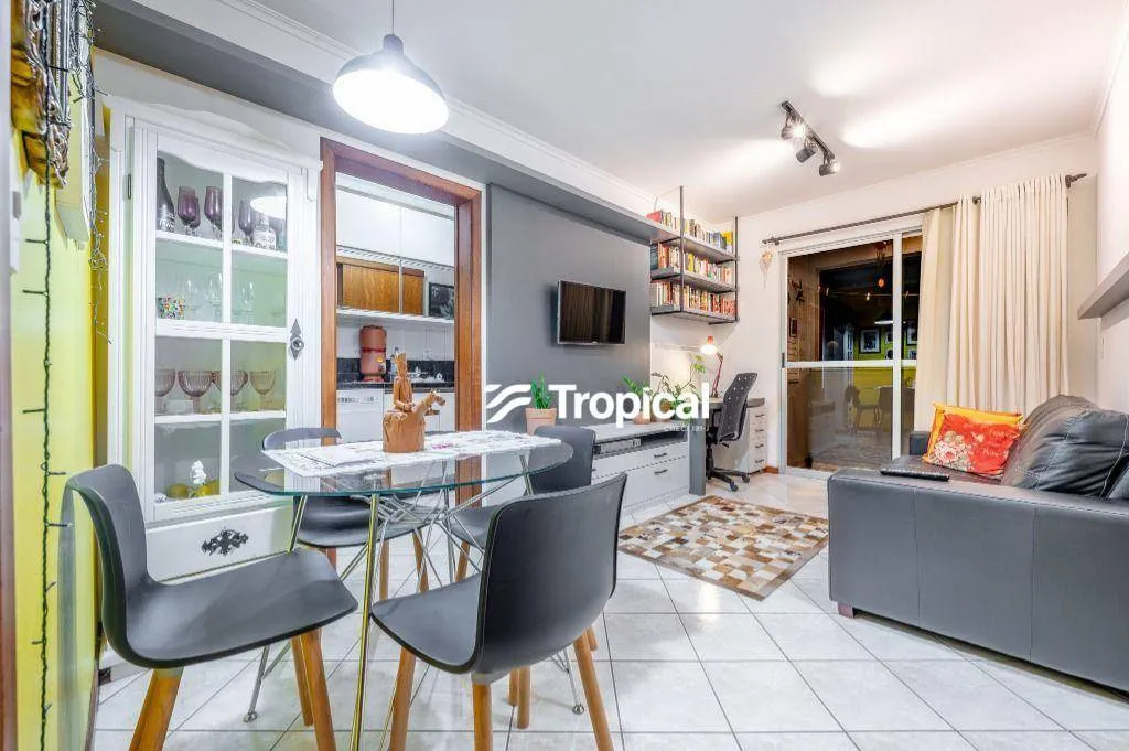 Apartamento com 1 dormitório à venda, 55 m por R$ 399.000,00 - Victor Konder - Blumenau/SC - foto 1