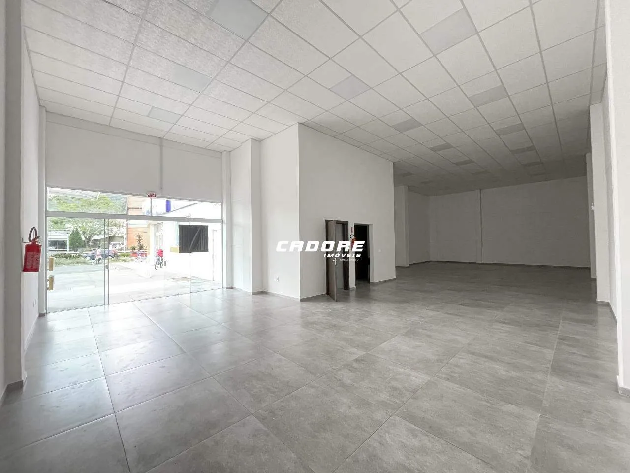 Excelente Sala Comercial para Locação no bairro Garcia I Cadore Imóveis - foto 1