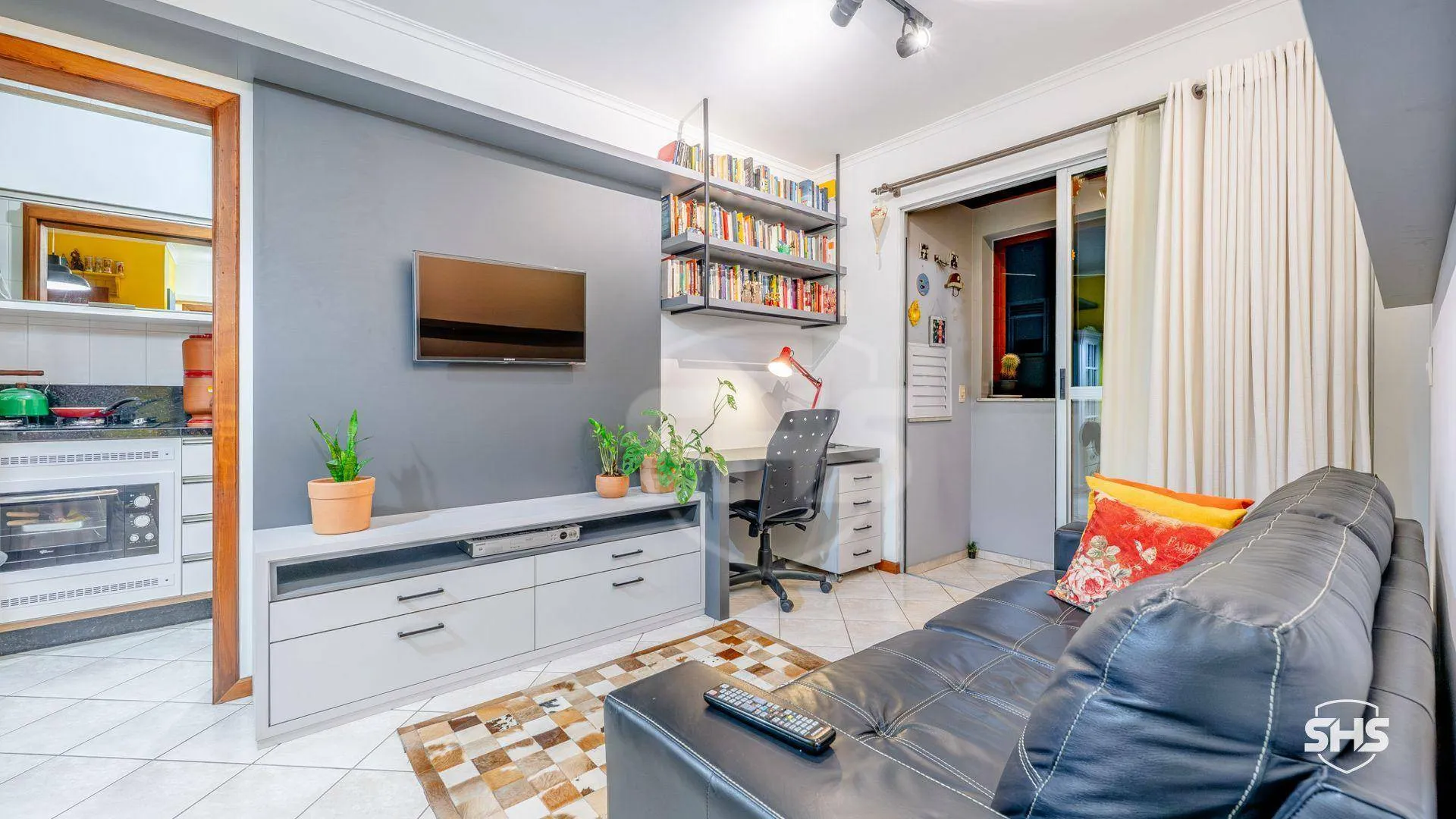 Apartamento com 1 dormitório à venda, 55 m por R$ 420.000,00 - Victor Konder - Blumenau/SC - foto 1