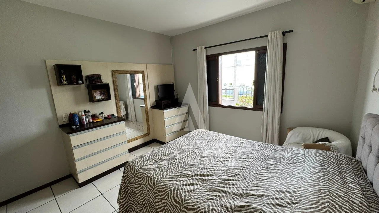 Casa com 3 quartos à venda no bairro Centro em Barra Velha-SC por R$1.000.000,00. — foto 4