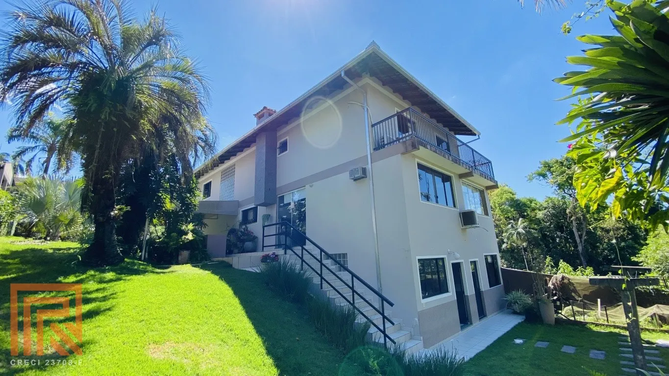 Ampla casa com 5 dormitórios no bairro velha!! — foto 3