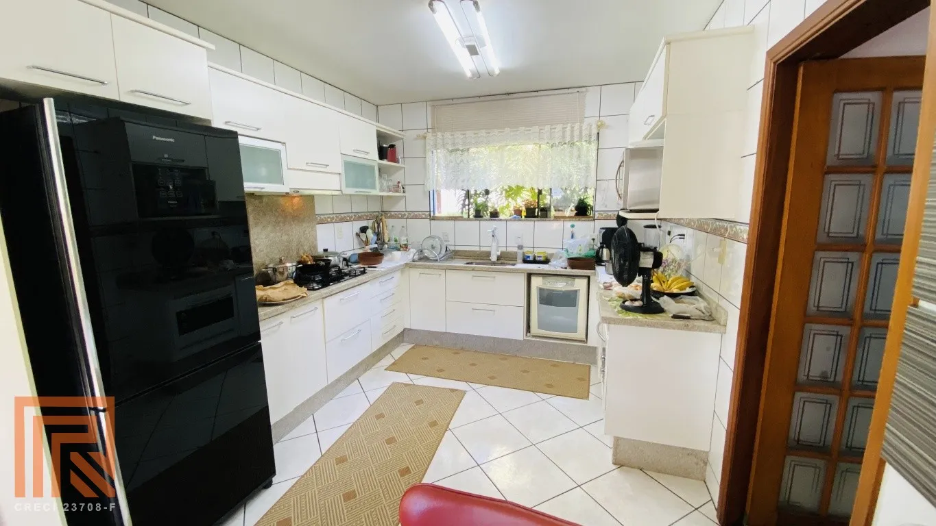 Ampla casa com 5 dormitórios no bairro velha!! — foto 6