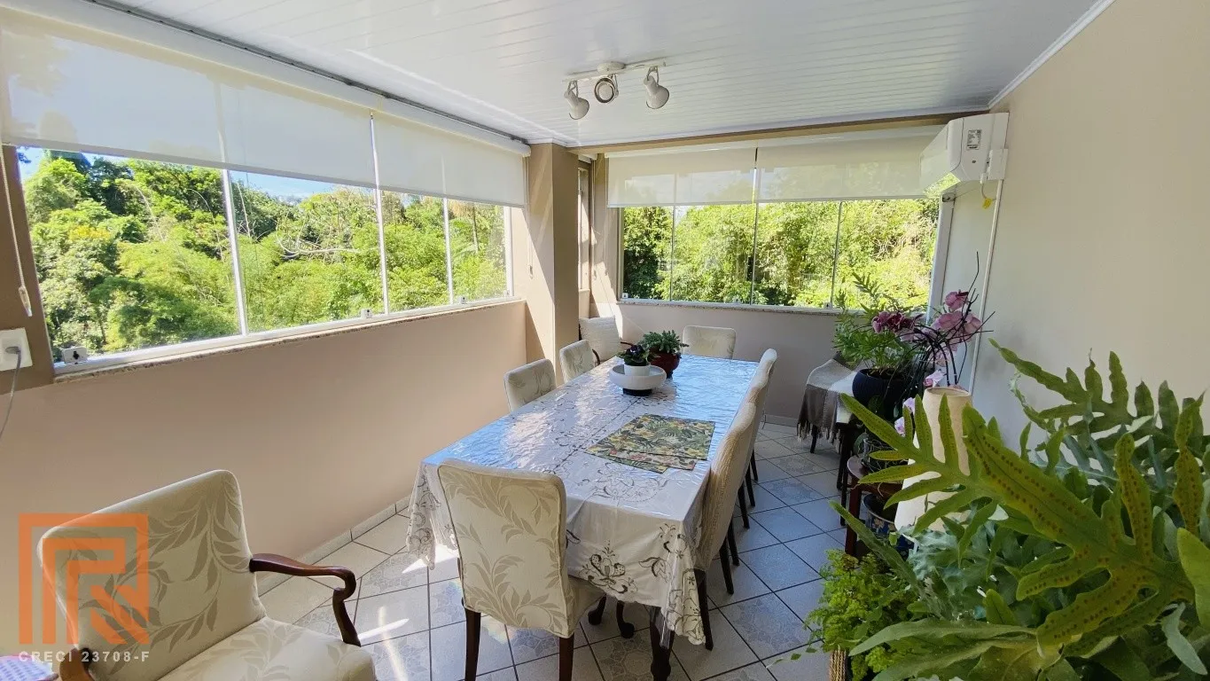 Ampla casa com 5 dormitórios no bairro velha!! — foto 7