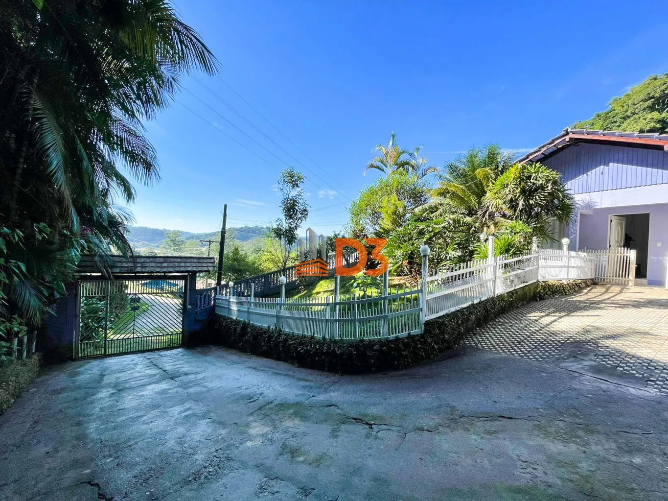 Casa com cinco dormitórios e piscina na região do Progresso em Blumenau/SC. — foto 2