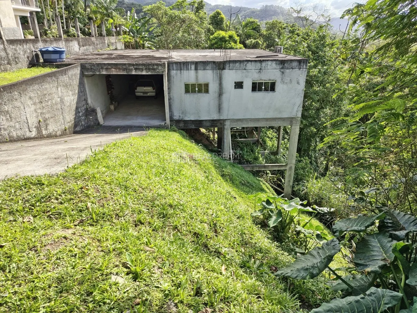 Terreno de 780,52m com sala de 129,00m e 2 garagem coberta — foto 2
