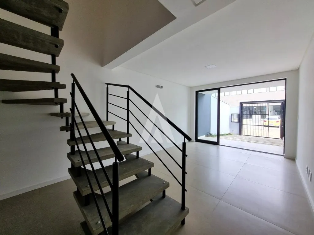 Sobrado Geminado a venda coom 2 suites no bairro Costa e Silva, valor 470.000,00 — foto 3