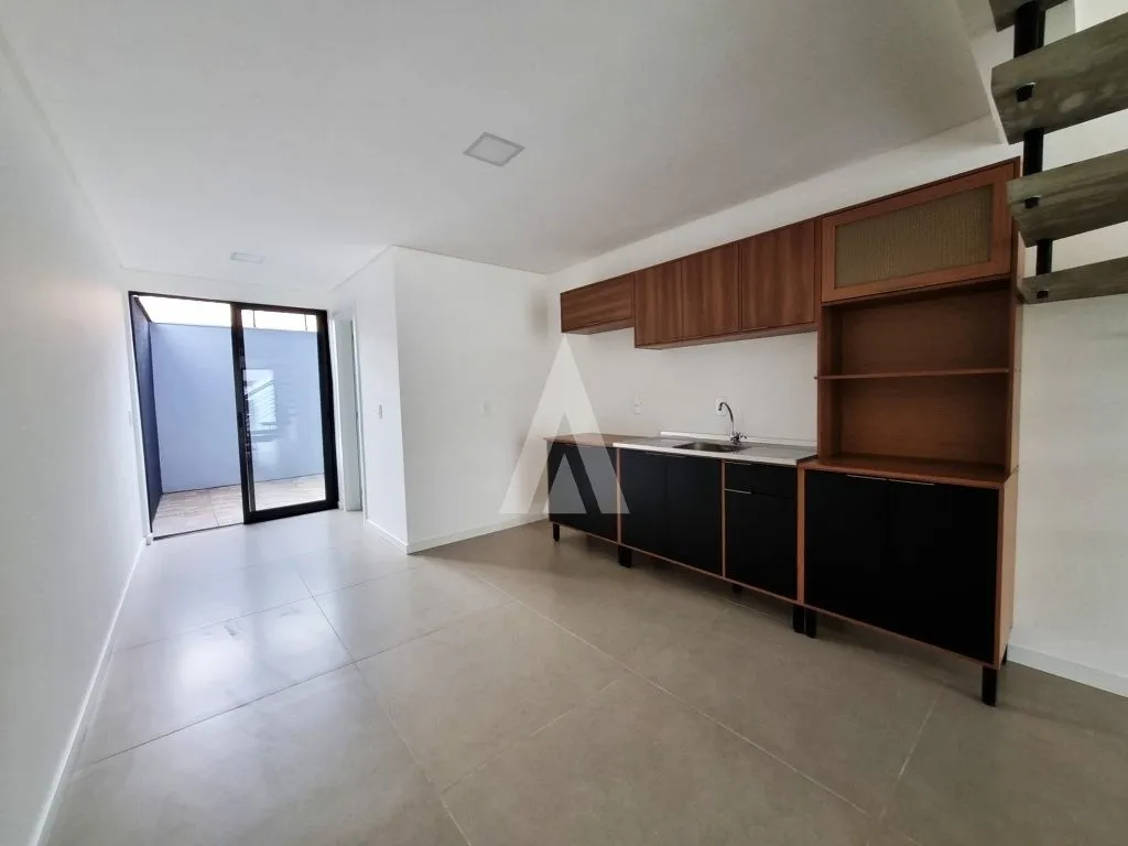 Sobrado Geminado a venda coom 2 suites no bairro Costa e Silva, valor 470.000,00 — foto 4