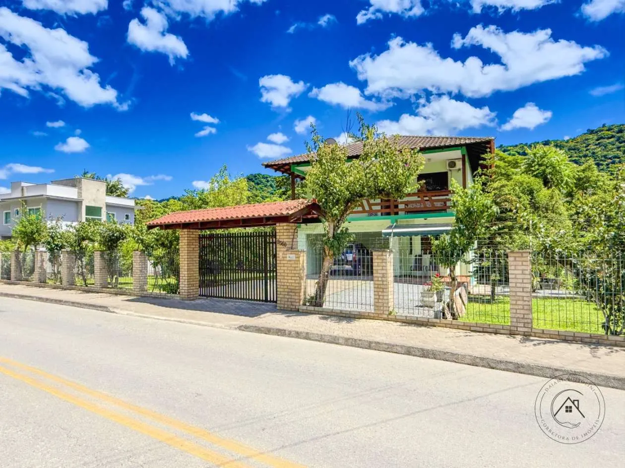 Casa para Venda em Blumenau, Progresso, 4 dormitórios, 3 banheiros, 2 vagas — foto 3
