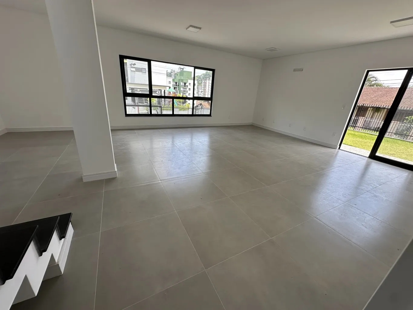 Casa Alto Padrão no Bairro Escola Agrícola - 3 Suítes e 4 Vagas — foto 7