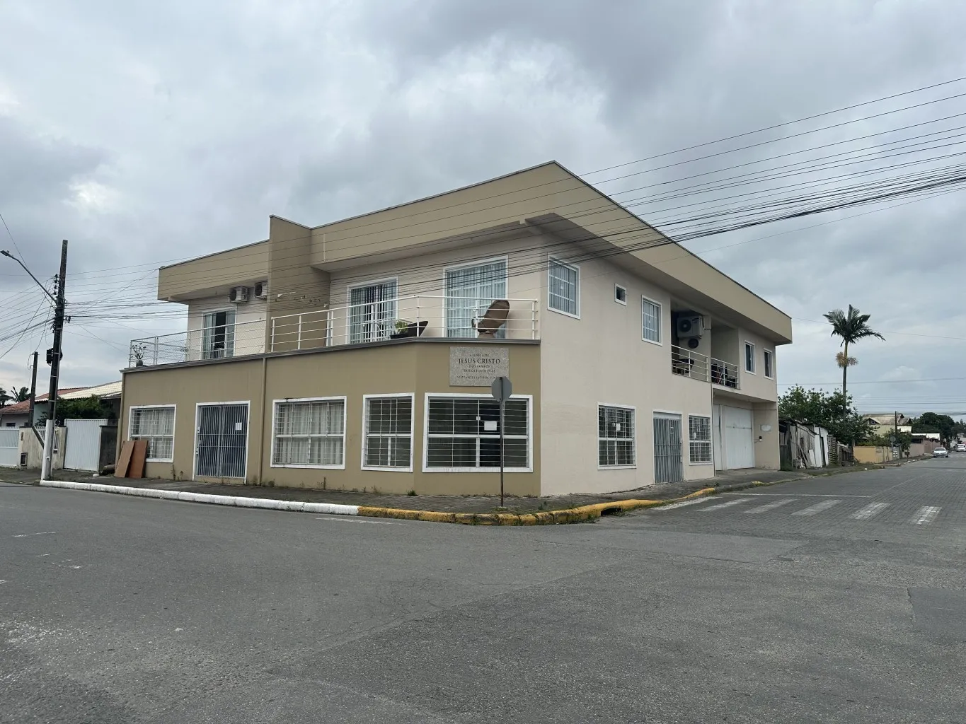 Loja térrea comercial disponível para locação no bairro Nossa Senhora da Paz de Balneário Piçarras/SC. (Cód. 22501) - foto 1