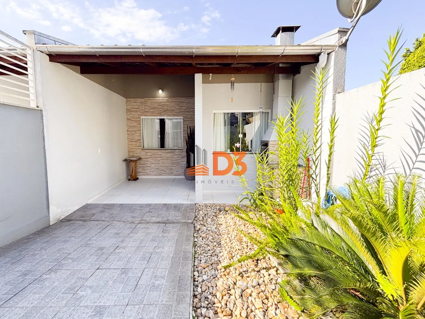 Linda casa geminada térrea no bairro Tribess! - foto 1