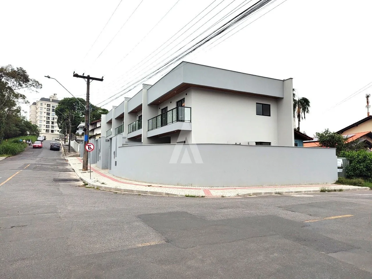 Casa com 1 suíte e 2 quartos à venda no bairro Costa e Silva em Joinville-SC por R$ 870.000,00. - foto 1