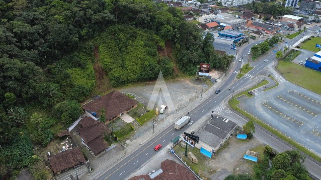 Terreno com 7.600m à venda no bairro Glória em Joinville-SC por R$4.500.000,00. — foto 4
