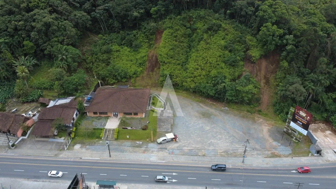 Terreno com 7.600m à venda no bairro Glória em Joinville-SC por R$4.500.000,00. — foto 5