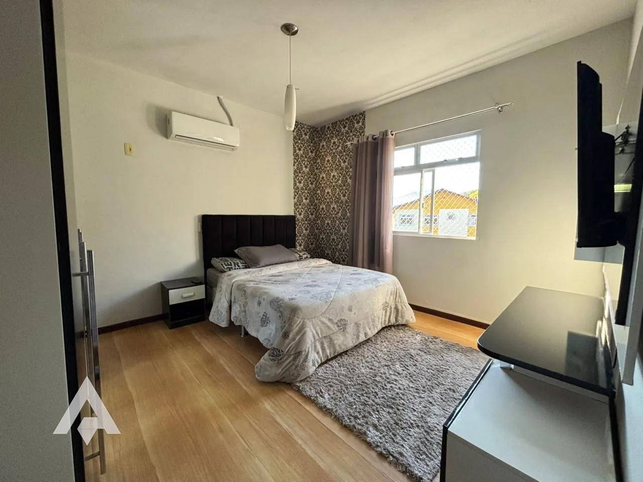 Apartamento de 3 dormitórios mobiliado á venda no bairro Água Verde! — foto 5