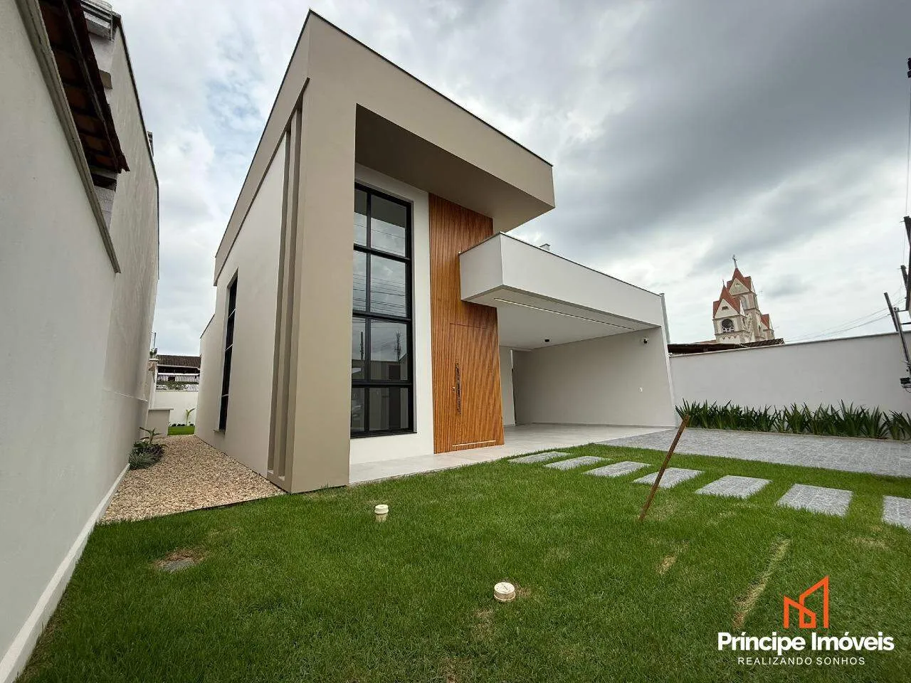 Casa com 3 quartos no Iririú em Joinville - foto 1