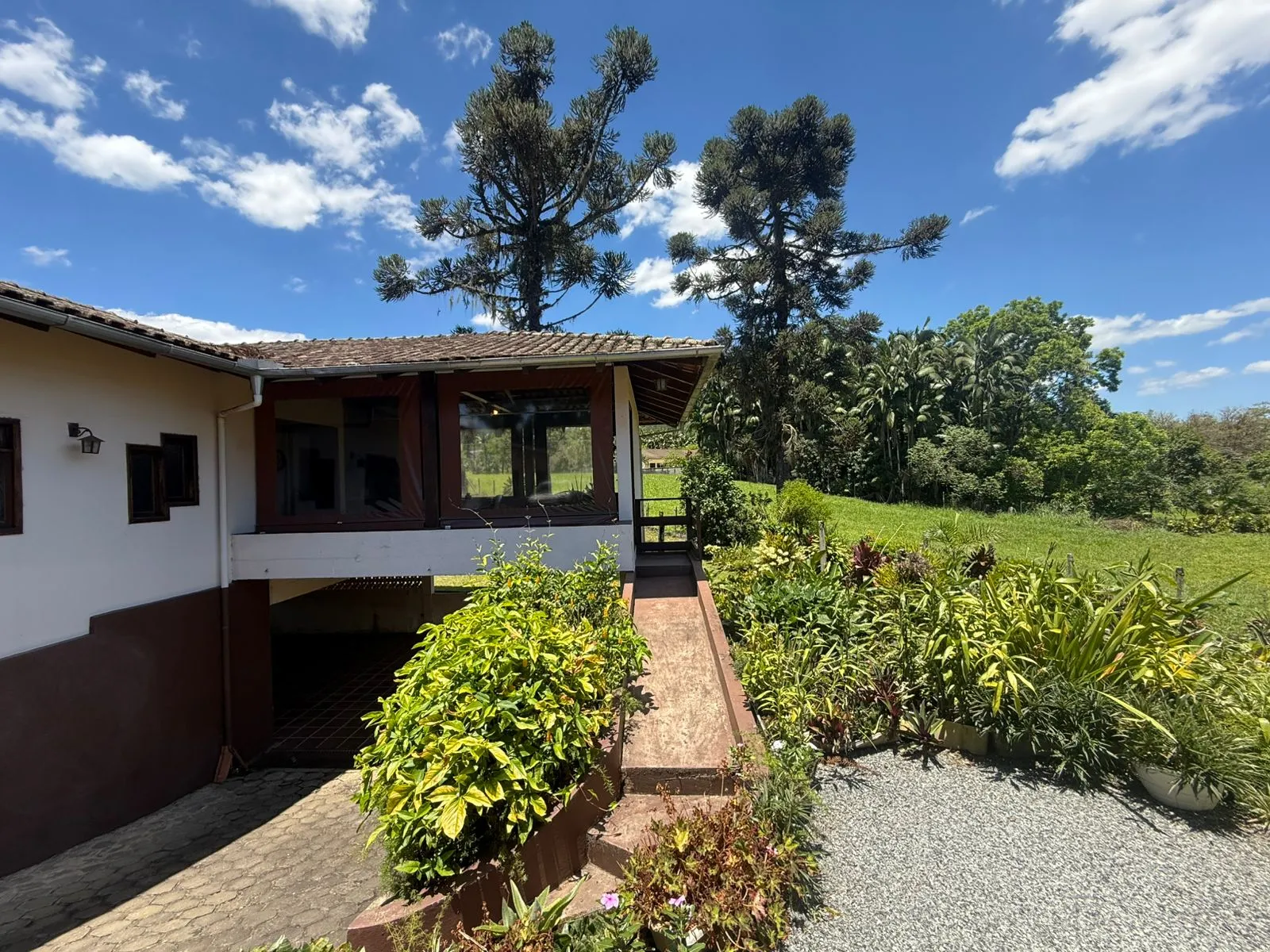 2 Casas num Amplo Terreno no Testo Salto — foto 2