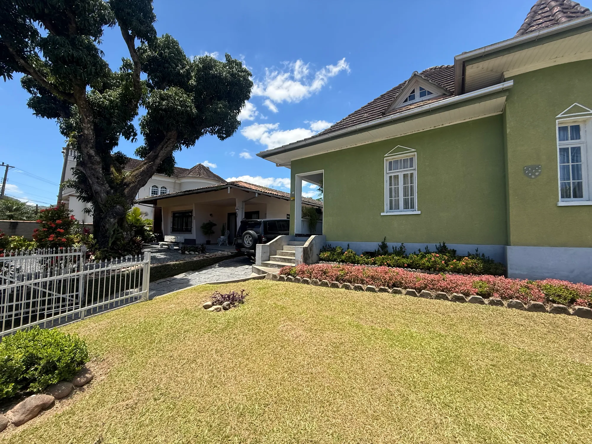 2 Casas num Amplo Terreno no Testo Salto — foto 3