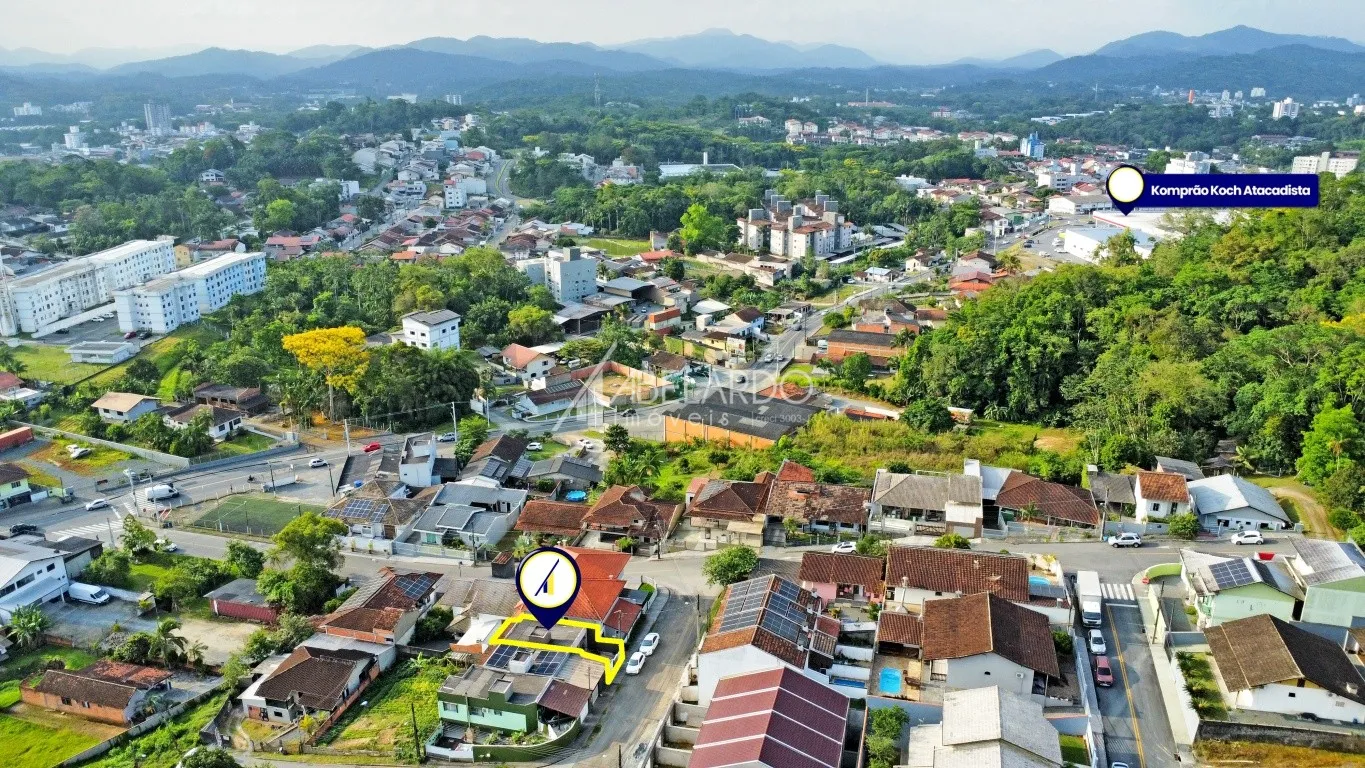 SOBRADO COM DOIS DORMITÓRIOS, PRÓXIMO AO KOMPRÃO - BAIRRO ÁGUA VERDE — foto 5