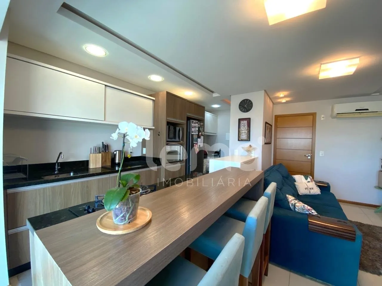 Apartamento semimobiliado com 2 dormitórios, sendo 1 suíte no bairro Itoupava Norte em Blumenau. — foto 7