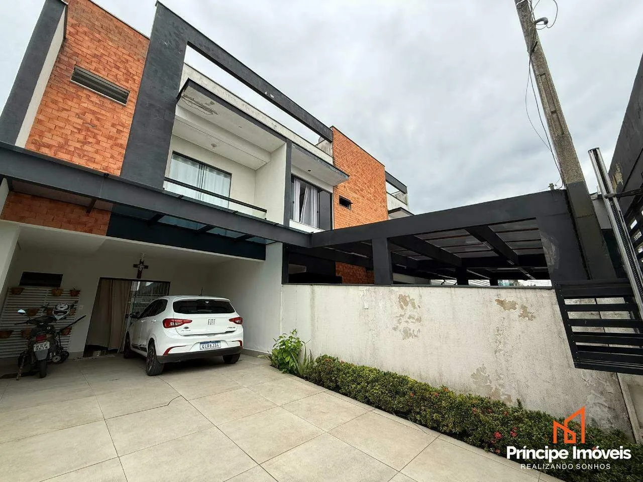 Geminado com 3 quartos no Guanabara em Joinville - foto 1