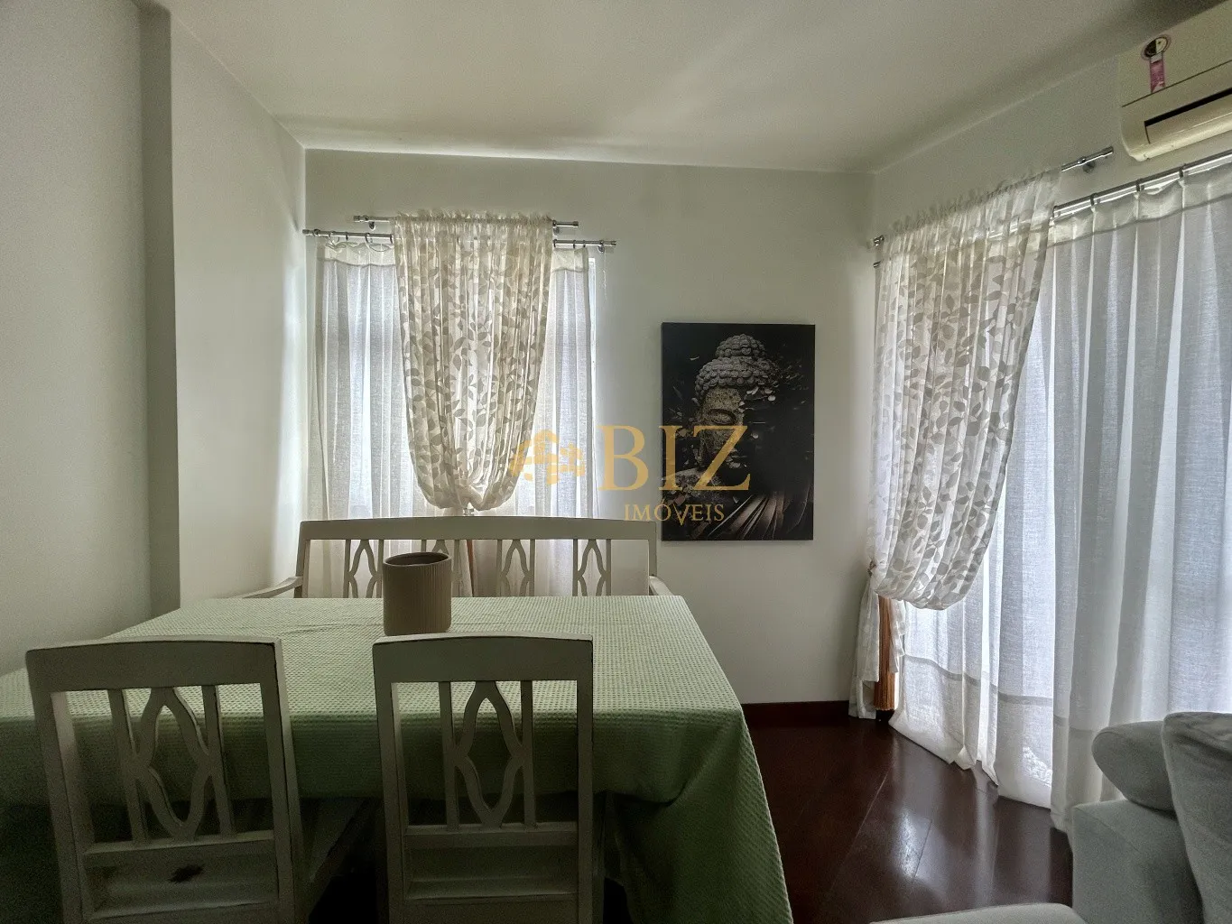 Espaçoso e confortável apartamento com 92m privativos, 1 suíte + 1 dormitório, em localização privilegiada, perto do Parque Ramiro e Vila Germânica! — foto 2