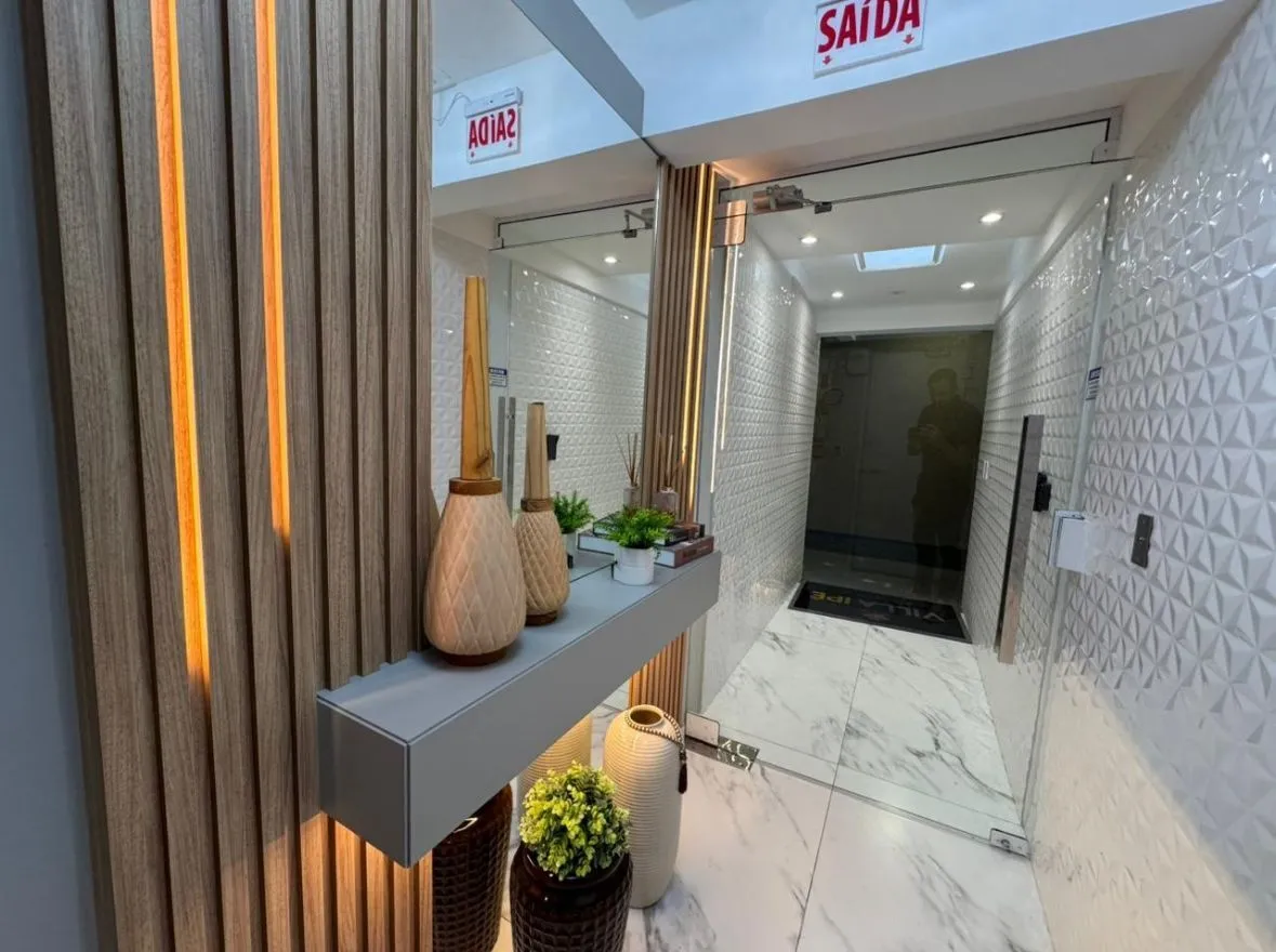 APARTAMENTO SEMIMOBILIADO NO CENTRO DE INDAIAL — foto 2