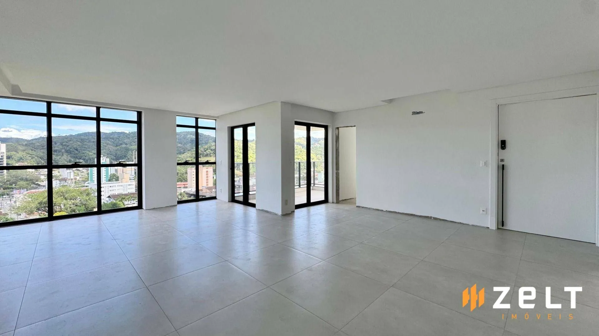 Apartamento com 3 Suítes à venda, 265 m por R$ 3.800.000 - Jardim Blumenau - Blumenau/SC — foto 2