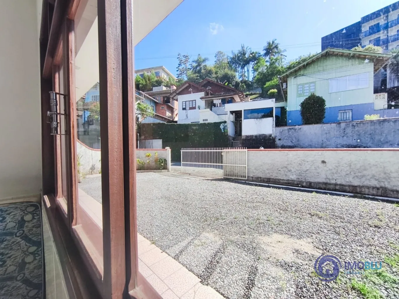 Casa com 2 pisos de alvenaria mais 1 casa de madeira no bairro Itoupava Norte — foto 7