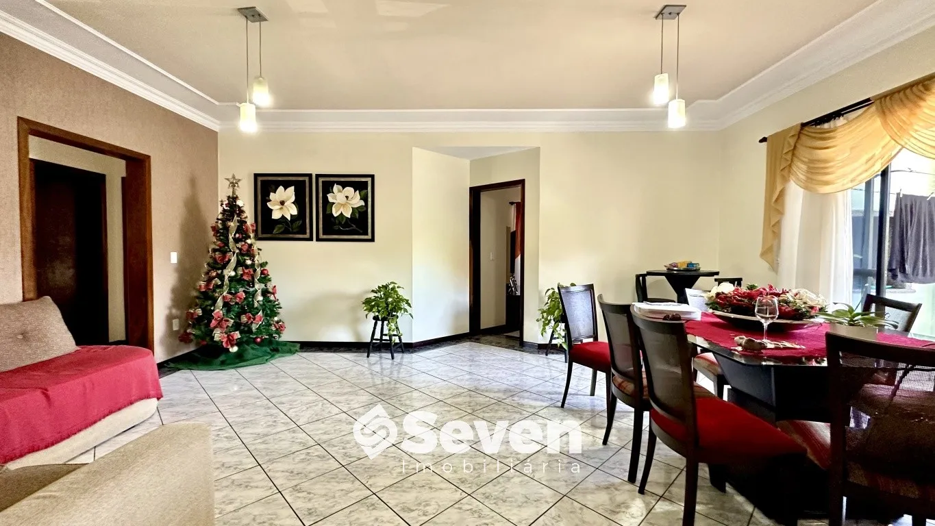 Outros Imóveis à venda com 7 quartos e 2 suítes, 7 vagas, 540m² no Velha, Blumenau — foto 3