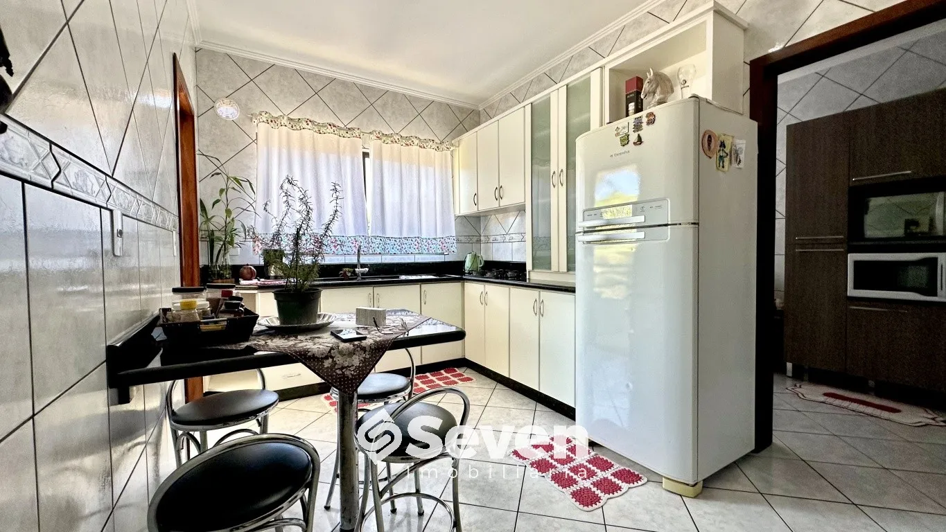 Outros Imóveis à venda com 7 quartos e 2 suítes, 7 vagas, 540m² no Velha, Blumenau — foto 7