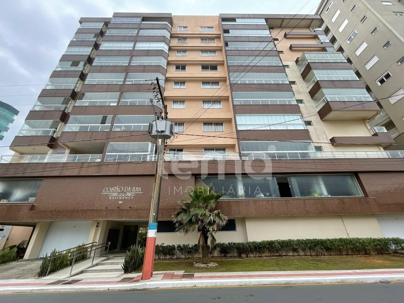 Apartamento no Costão da Ilha Residence a 30 metros do mar em Navegantes/SC! - foto 1