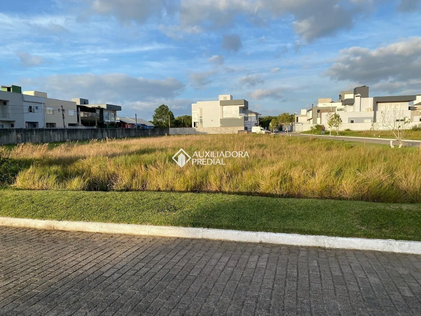 Terreno à venda, 711m² na Camarinhas no Campeche, Florianópolis — foto 2