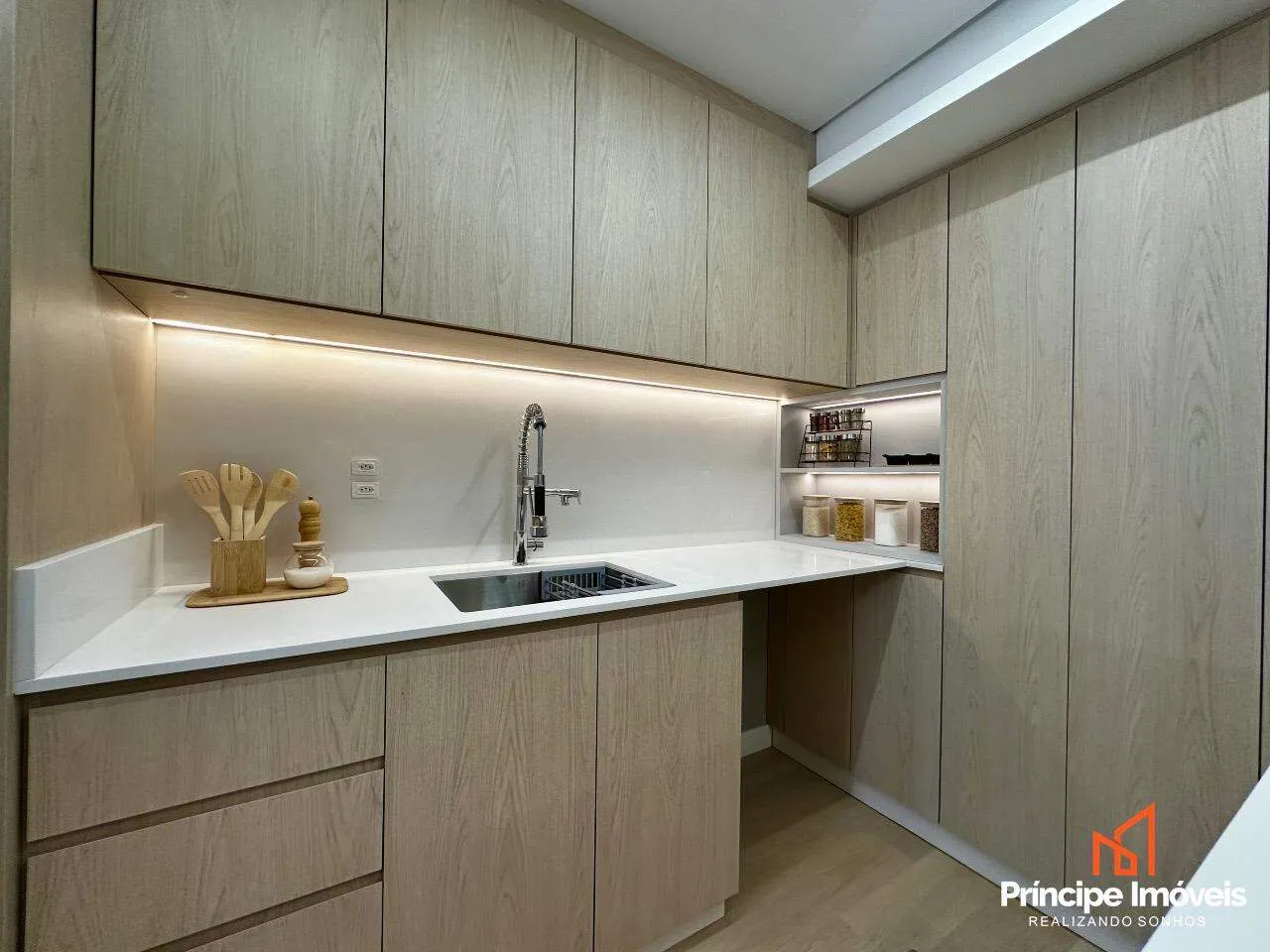 Apartamento com 3 quartos no Bucarein em Joinville — foto 3