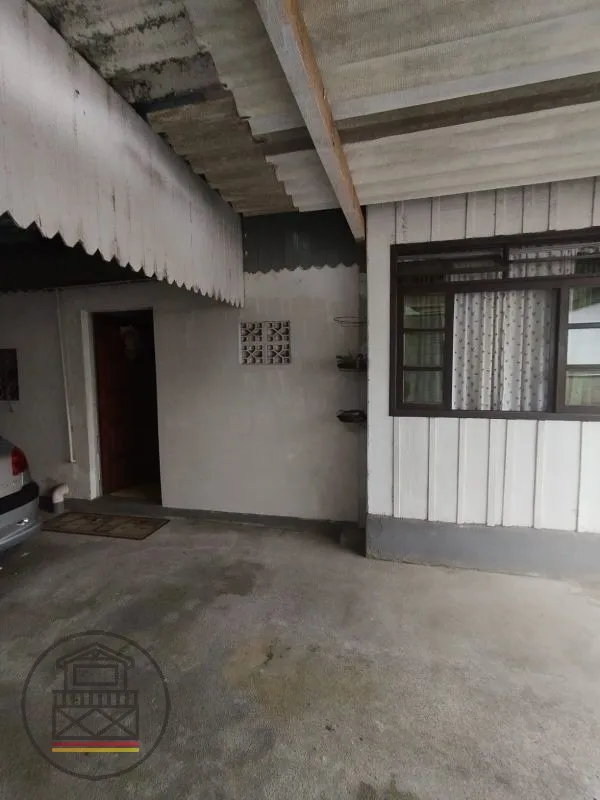 Oportunidade excepcional na Rua Franz Wallis - imóvel espaçoso, situado em localização privilegiada, com estrutura que possibilita tanto o uso residencial quanto comercial. — foto 6