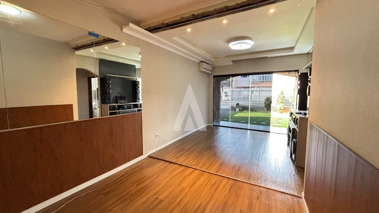 Casa com 1 suíte mais 1 quarto à venda no bairro Floresta em Joinville por R$ 699.999,00 — foto 4