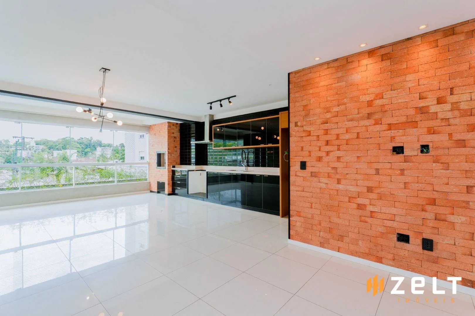 Apartamento Com 3 Dormitórios (transformado em 2), à Venda no Bairro Velha, Blumenau - foto 1