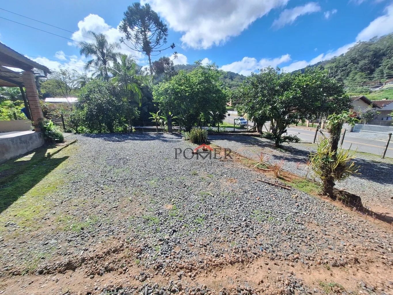 Casa Mista com 185,30m construídos em amplo terreno de 530,55m, em Pomerode, bairro Testo Rega. — foto 3