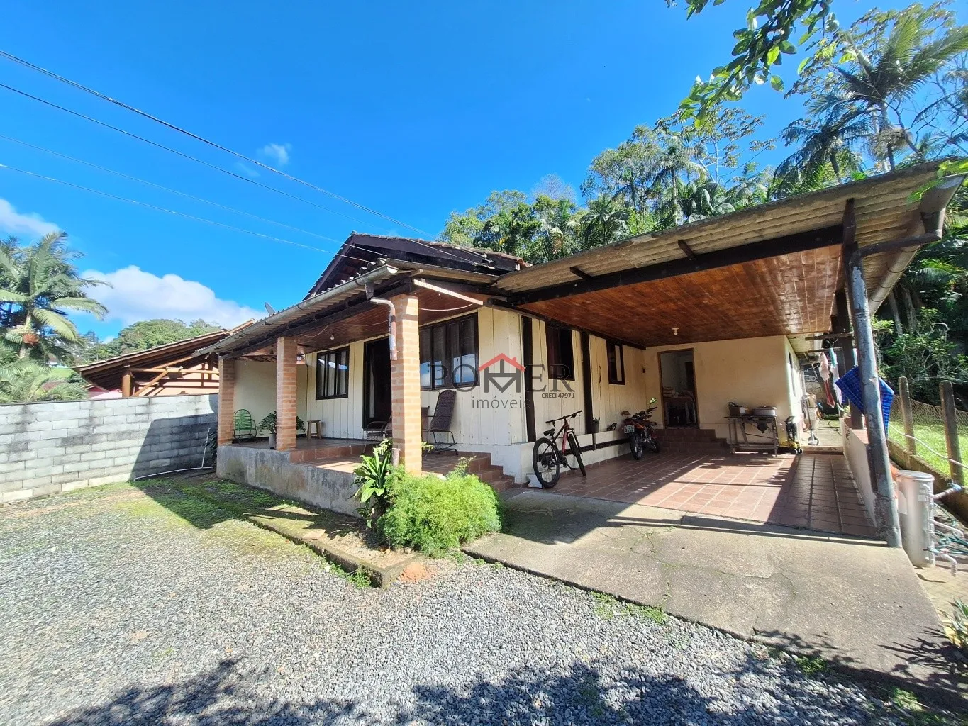 Casa Mista com 185,30m construídos em amplo terreno de 530,55m, em Pomerode, bairro Testo Rega. — foto 7