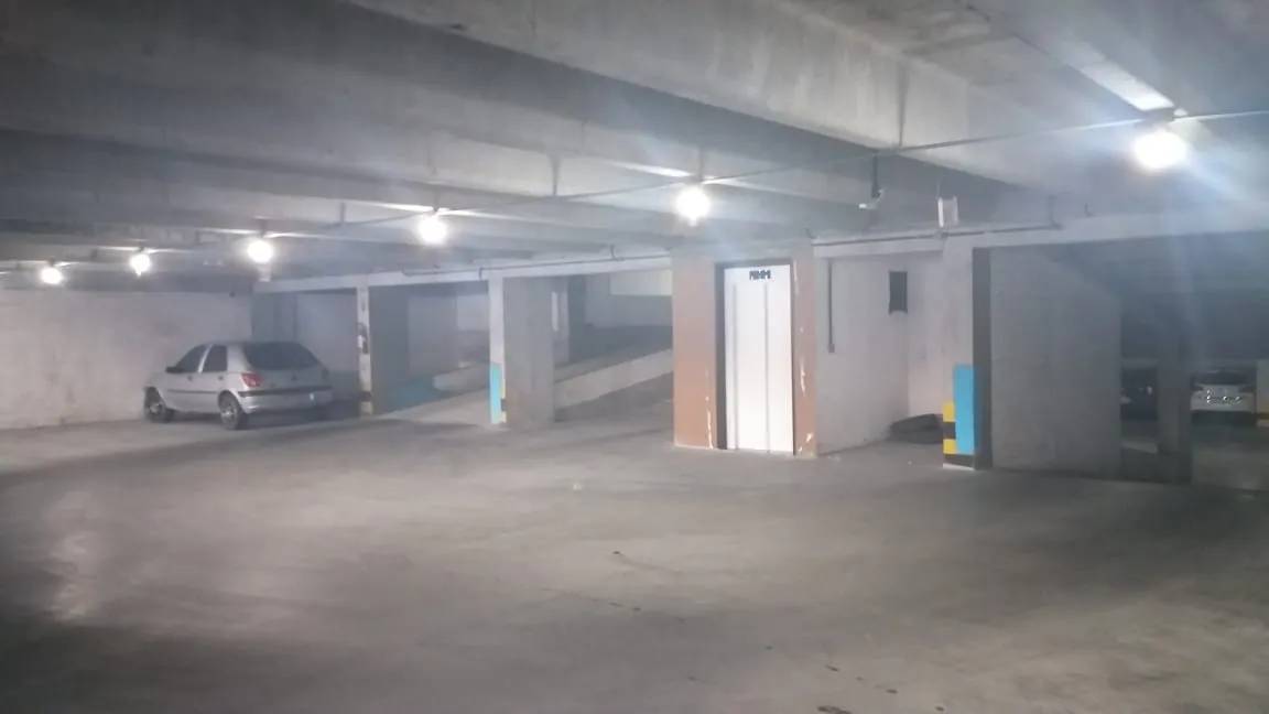 Alugam-se vagas de garagens no centro de Blumenau — foto 7